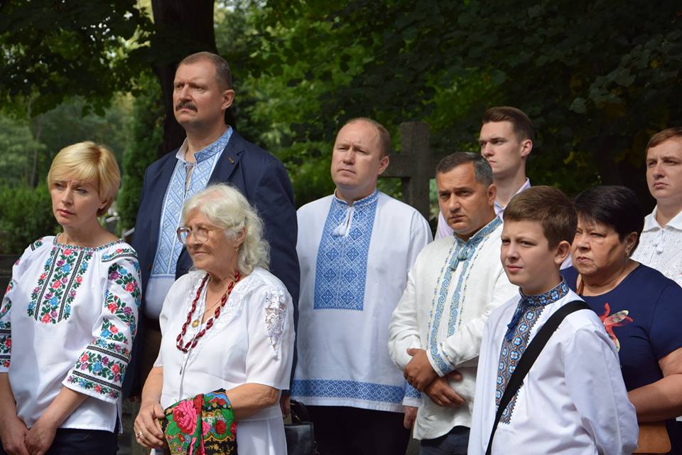 ь с